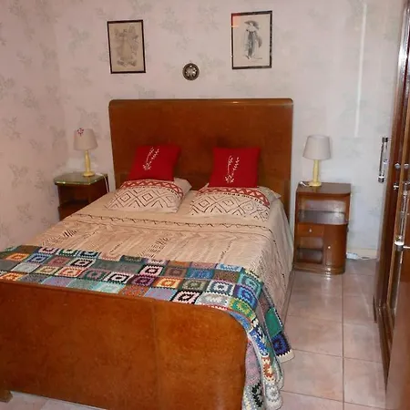 De Chateaurenard Apartment *