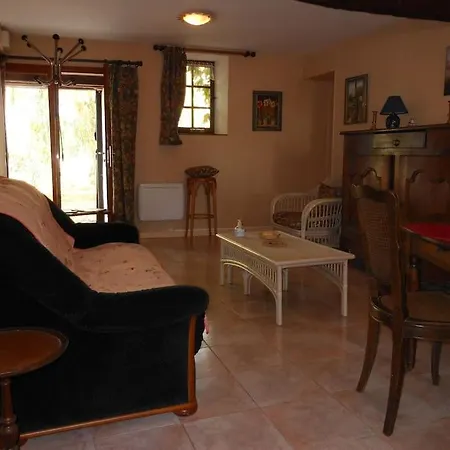 Apartment De Chateaurenard Saint-Leger